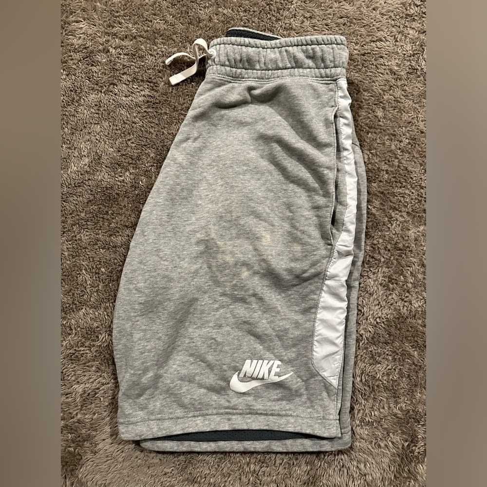 Nike fleece gray medium shorts